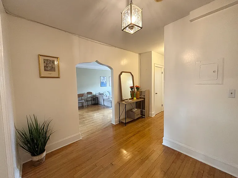 145 Englewood Ave #42 — Photo 11