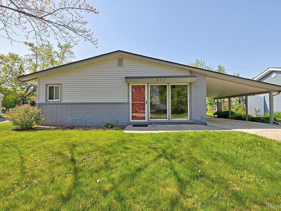 1st image of 520 Parkview Dr