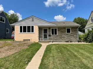 2328 W 10th St, Davenport, IA 52804