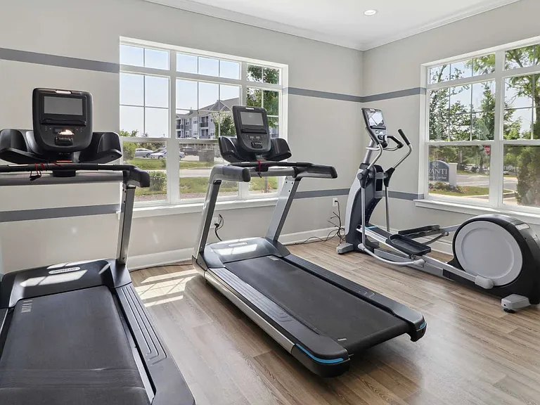 Avanti Luxury Apartments — Photo 18
