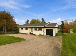 3 Wildwood Blvd, Dartmouth, NS B2W 2L7