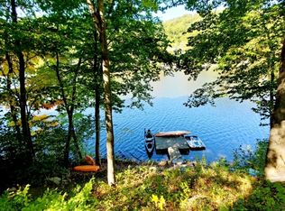 381 Skyline Lake Dr, Ringwood, NJ 07456