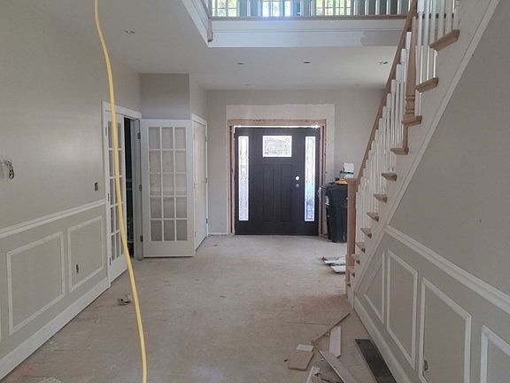 5th image of 1451 Central St