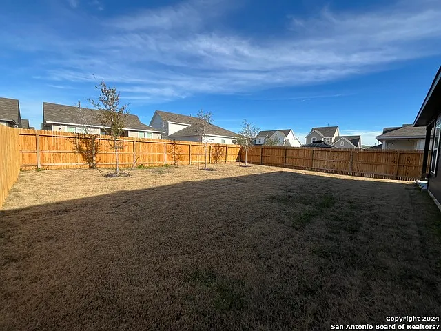 4506 Nueces Path — Photo 32