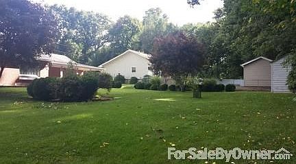 5th image of 925 Oak Dr