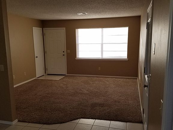 4th image of 620 Archer Ct #1
