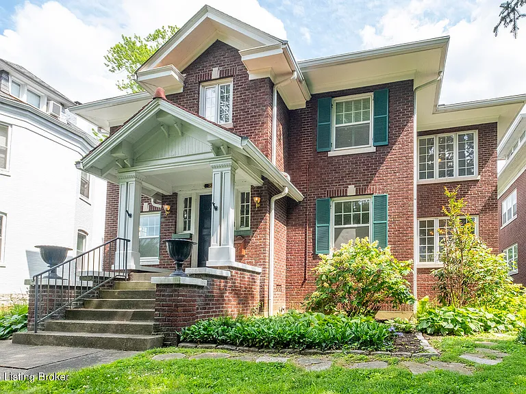 2424 Longest Ave — Photo 2