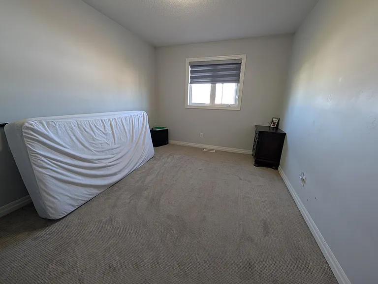 1226 Max Cres — Photo 11