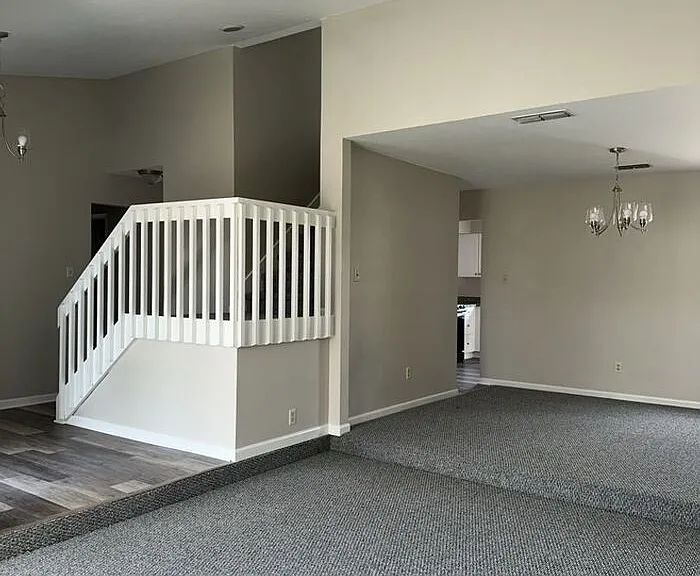 17608 Shadyside Cir — Photo 9