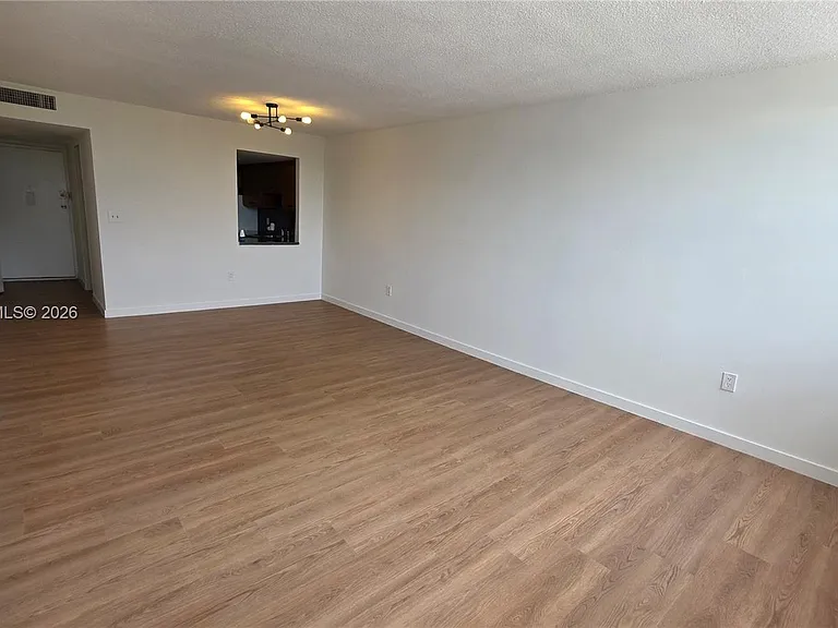 1351 NE Miami Gardens Dr #413E — Photo 8