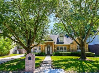 907 Chippenham Dr, Katy, TX 77450
