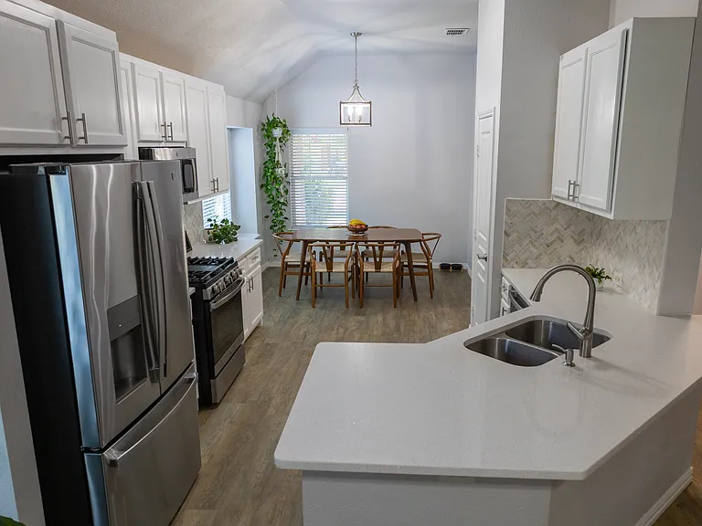 4808 Carrotwood Dr — Photo 8