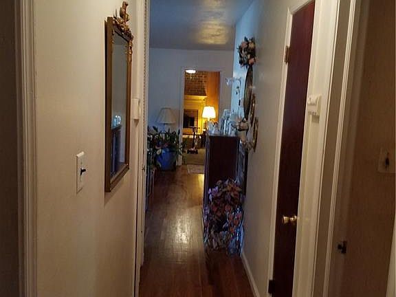 4th image of 3006 Glenan Dr