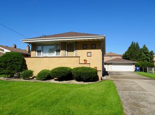 7544 Stickney Ave, Bridgeview, IL 60455