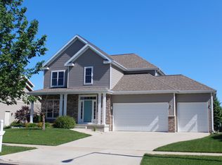 5660 Silver Oak Dr, Fitchburg, WI 53711