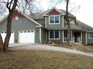 33115 Metcalf Rd, Louisburg, KS 66053