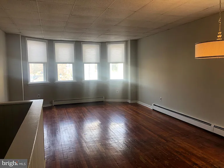 798 Haddon Ave — Photo 3