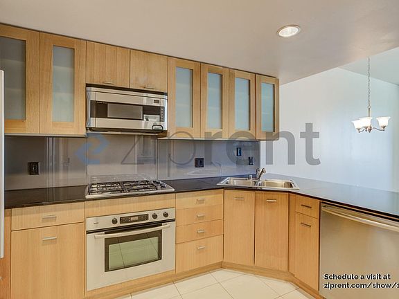 2nd image of 333 1st St Ph 2106