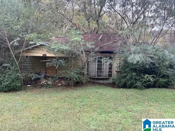 5348 Spruce St, Gardendale, AL 35071