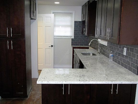 2nd image of 11434 147th St