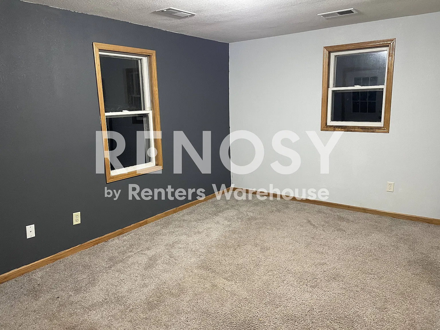 Available Now-2br/1ba Duplex Back Unit Outside Amery, Wi — Photo 3