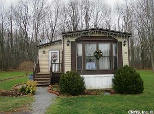 19 Daisy Ln, Weedsport, NY 13166