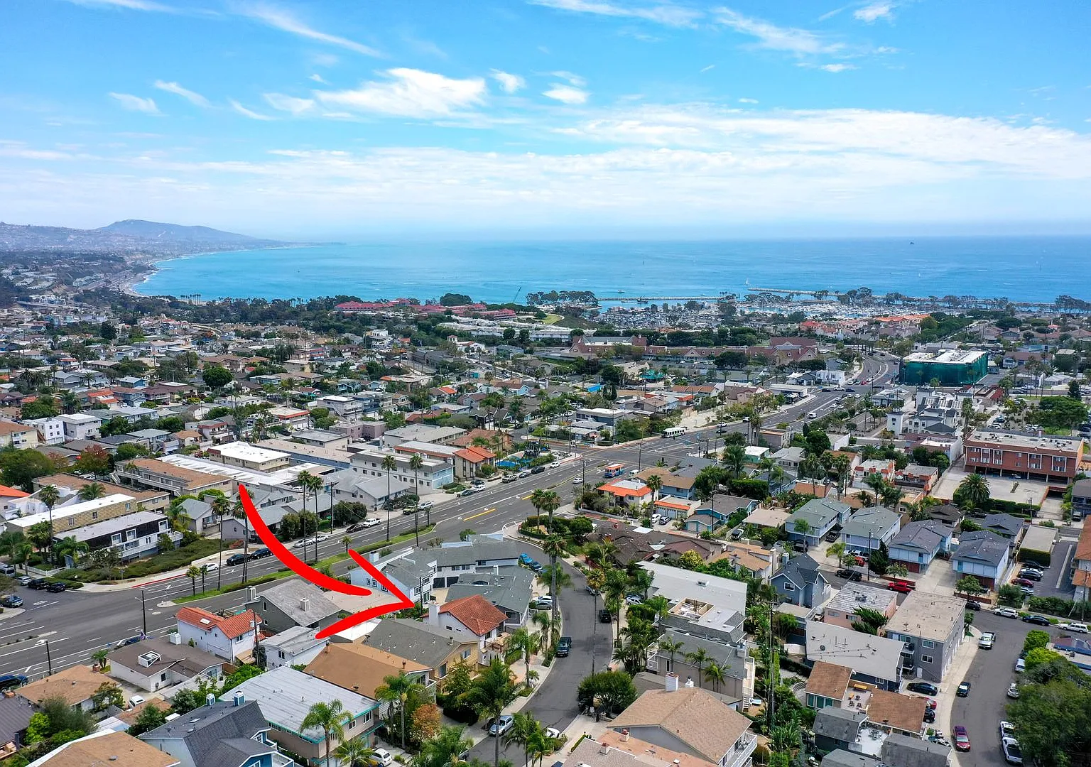 Exquisite beach home with Ocean and Harbor activities abound! — Photo 3