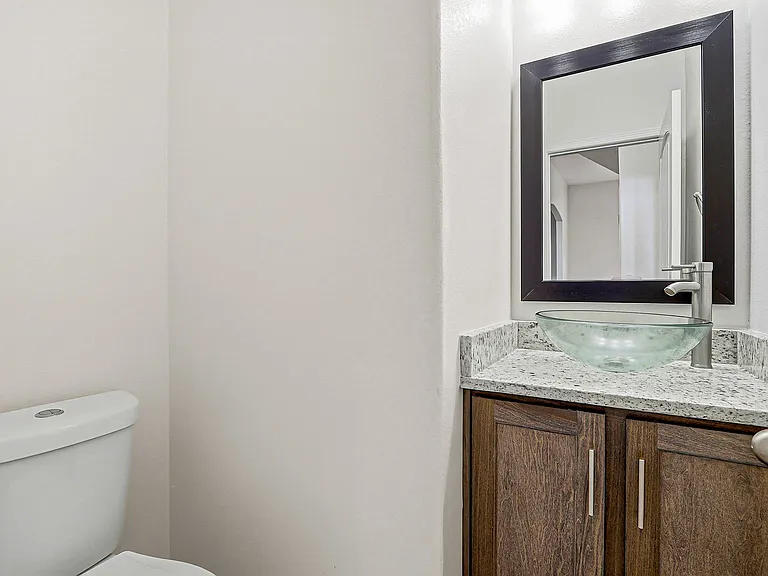 649 La Entrada Cir — Photo 18