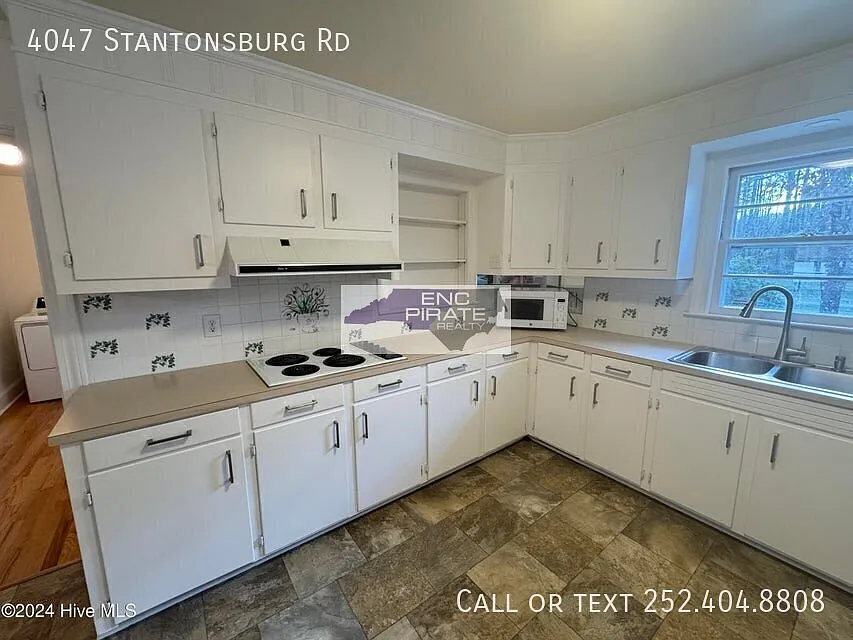 3 bed, 2.5 bath, $1,800 — Photo 4