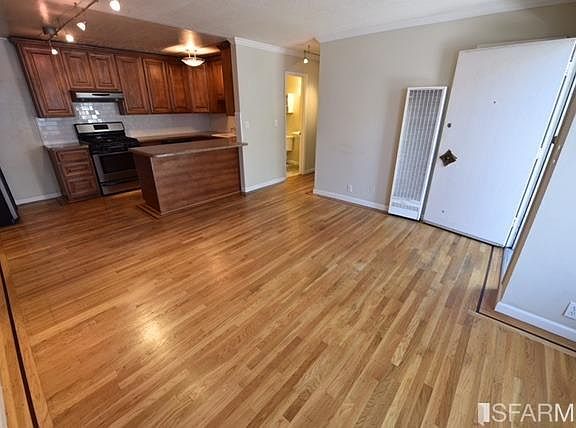3rd image of 2844 21st St