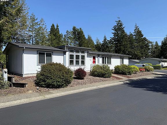 4th image of 613 Glenbrook Cir