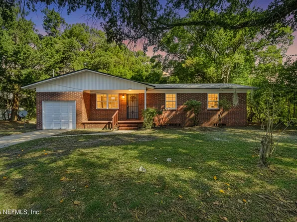 5557 CLEVELAND Road, Jacksonville, FL 32209