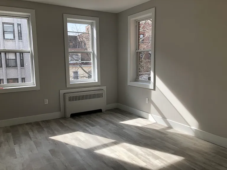 1 Britton St #35E — Photo 5