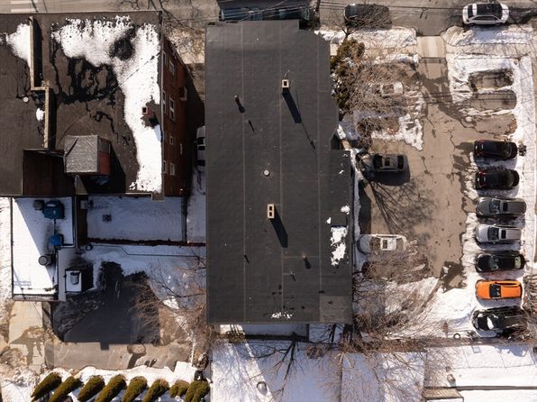 69 Harbor St, Salem, MA 01970