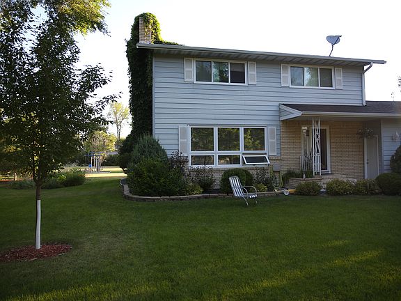 2nd image of 4212 40th Ave S