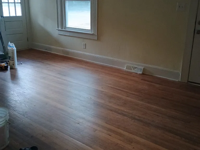 619 N Mebane St — Photo 4