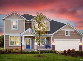 49452 Hummel Dr, Macomb, MI 48044