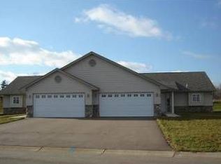 405 Bluebird St, Mora, MN 55051