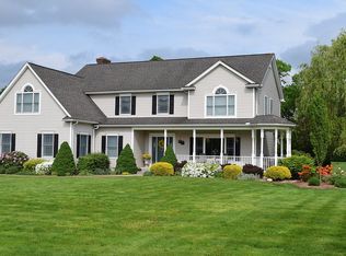 133 Silver Creek Dr, Suffield, CT 06078