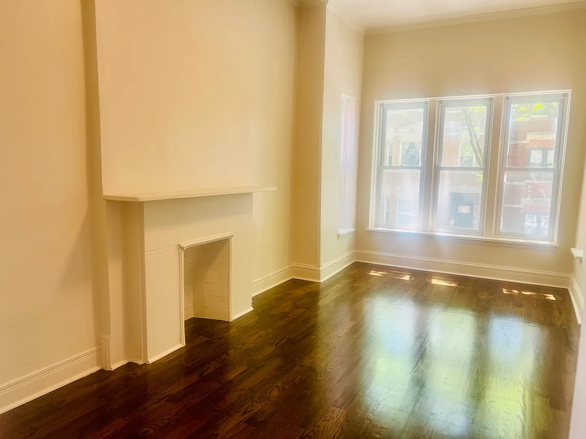 Building Photo - 2234 W Cullerton St #2F