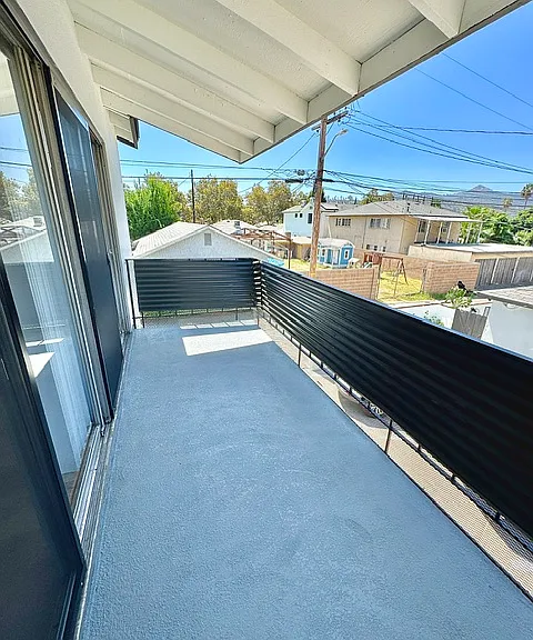 238 W Elm Ave #C — Photo 6