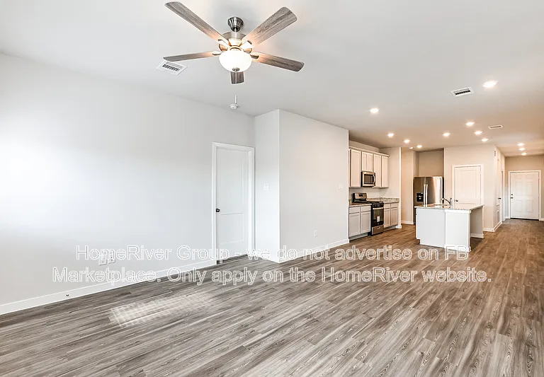 11889 Whirlaway Dr — Photo 3