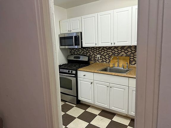 5th image of 41-45 49th St #1R