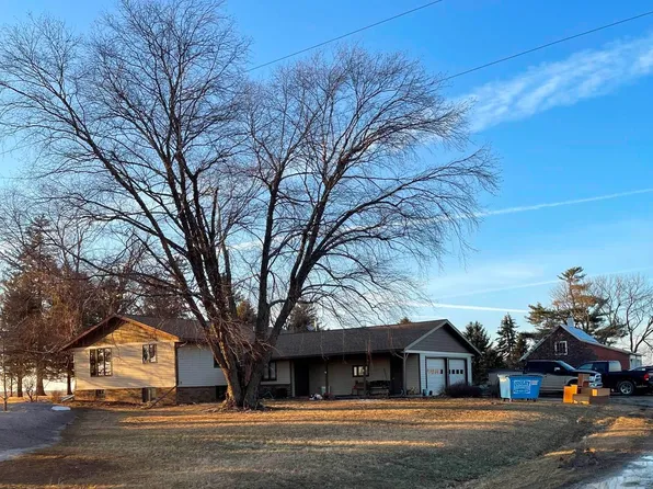 1423 160th St, Gladbrook, IA 50635