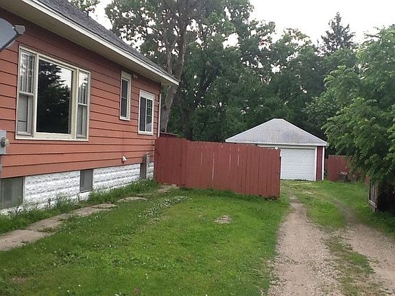 4th image of 810 Wheeler St