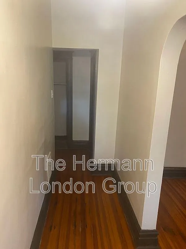 1 bed, 1.0 bath, 1100 sqft, $875 — Photo 4