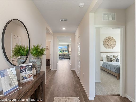 3rd image of 6719 San Bruno Dr