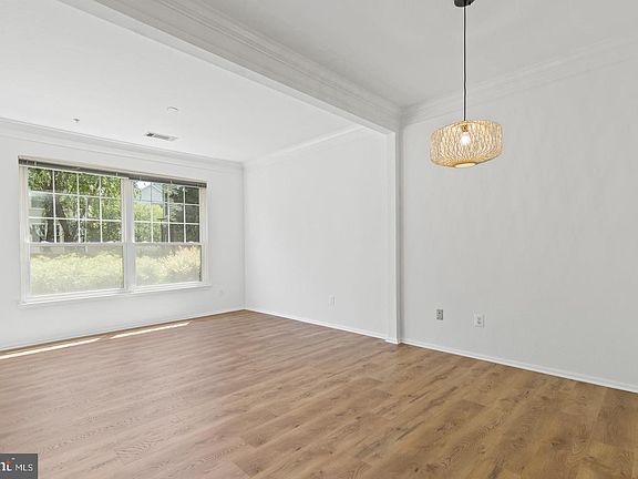 4th image of 1530 Spring Gate Dr Unit 9106