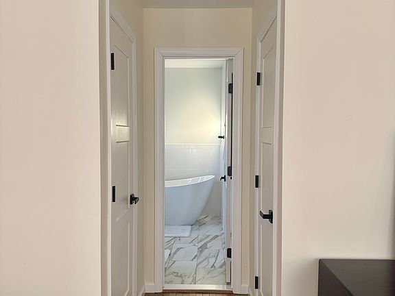 In suite BR for primary BR