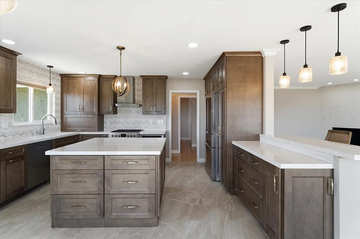 3 bed, 1550 sqft, $4,495 — Photo 3